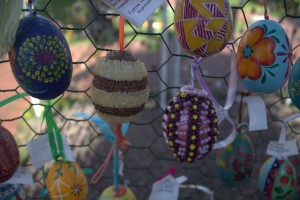 Виставка пасхальних яєць на території Софії Київської