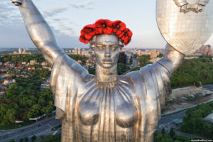 Blick auf die Mutter-Heimat-Statue